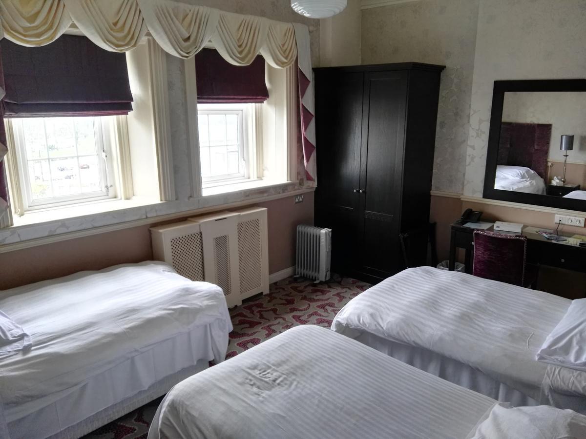 Naas Court Hotel Extérieur photo