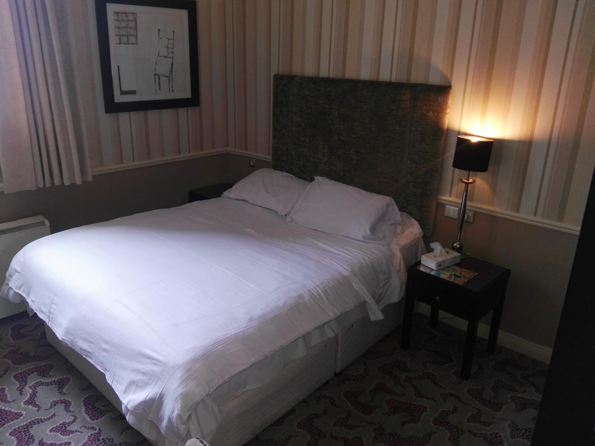 Naas Court Hotel Extérieur photo
