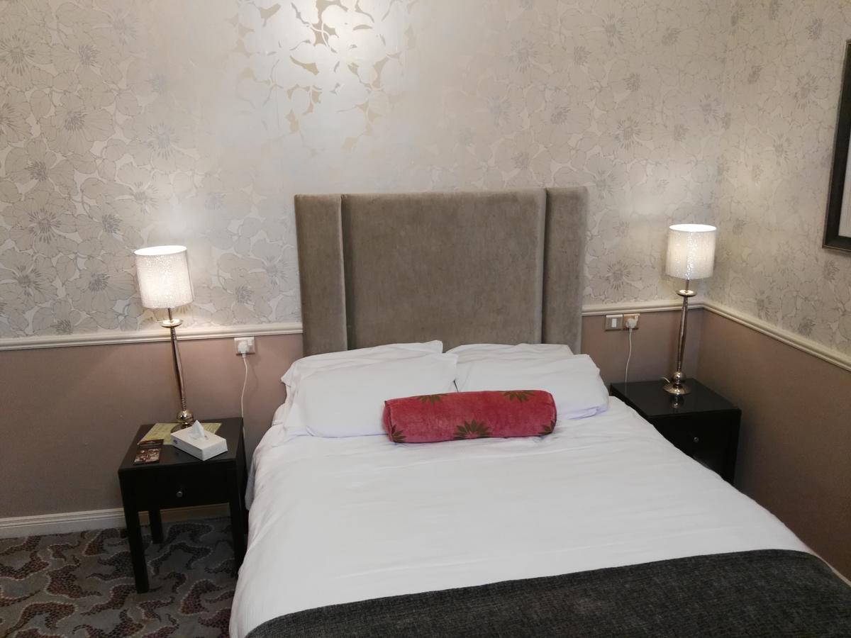 Naas Court Hotel Extérieur photo