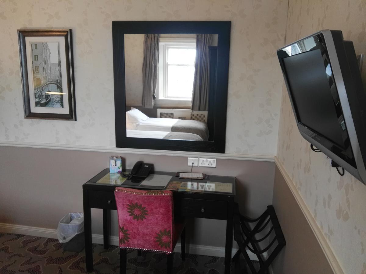Naas Court Hotel Extérieur photo